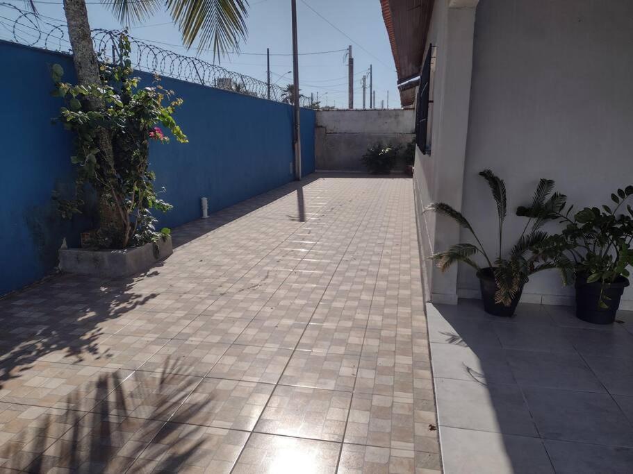 50 Metros Da Piscina Churras 3 Vagas Portao Automatico